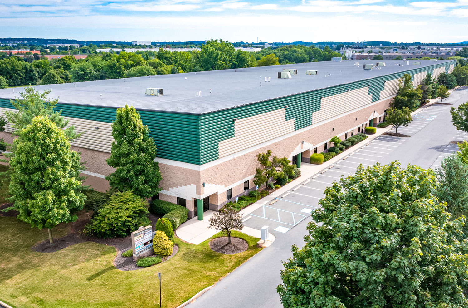 35,098 SF Flex Space Available for Lease, Breinigsville PA